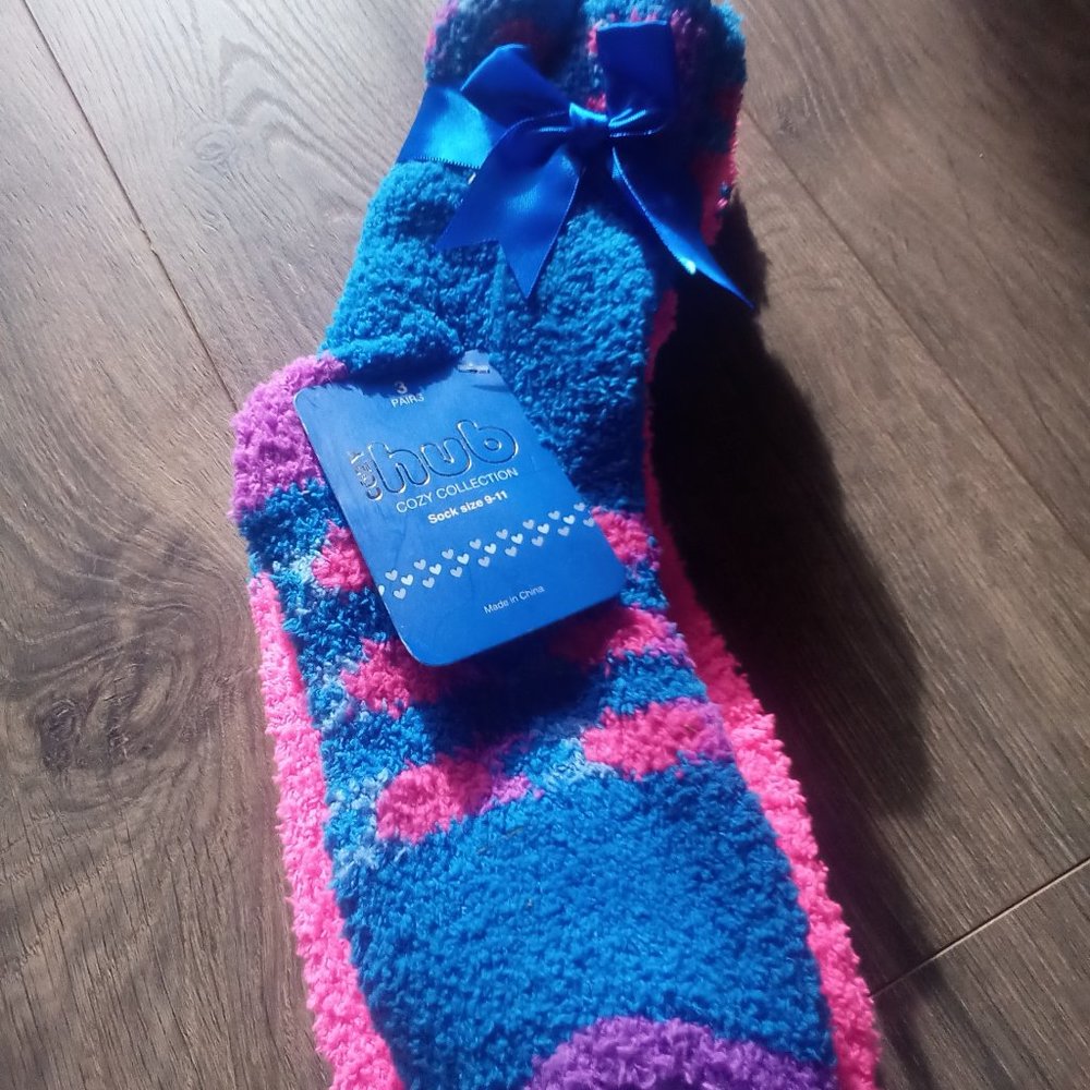 NWT COZY HUB 3 PAIRS